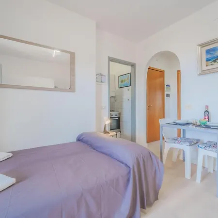 Marina Vip Anna Apartment